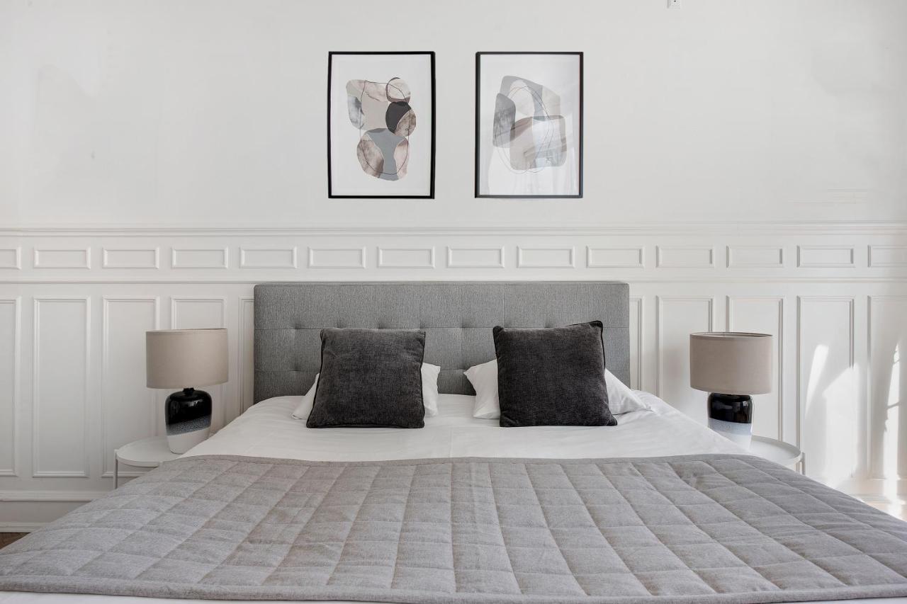 Sanders Frontier - Pleasant Three-bedroom Near Royal Palace Appartement